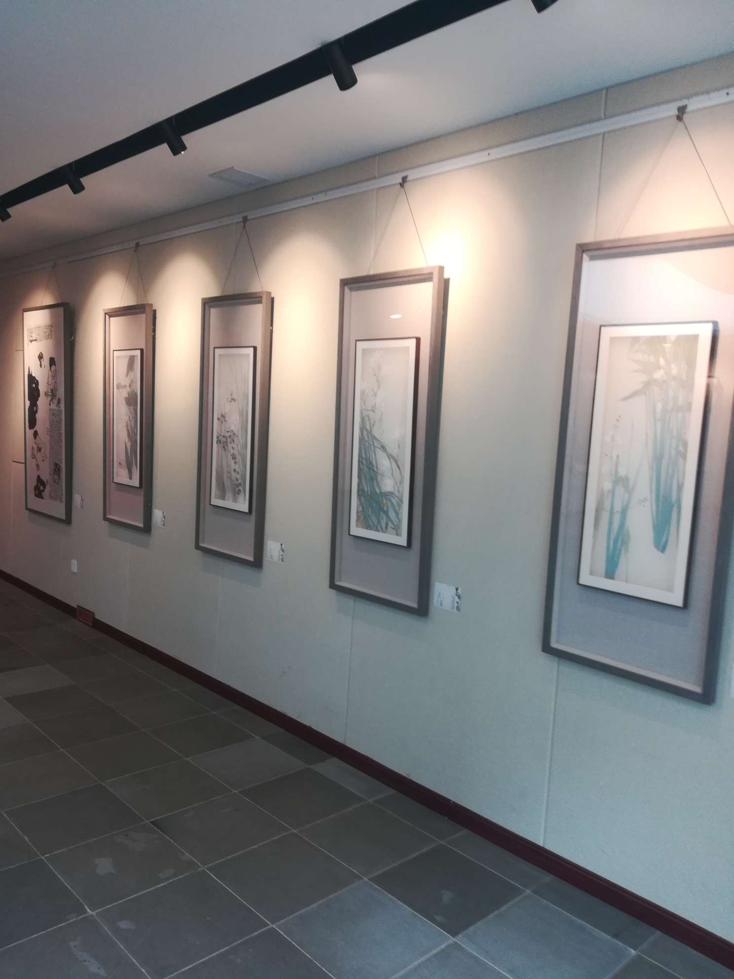 中秋节丹阳美术馆参观画展你来参观了吗