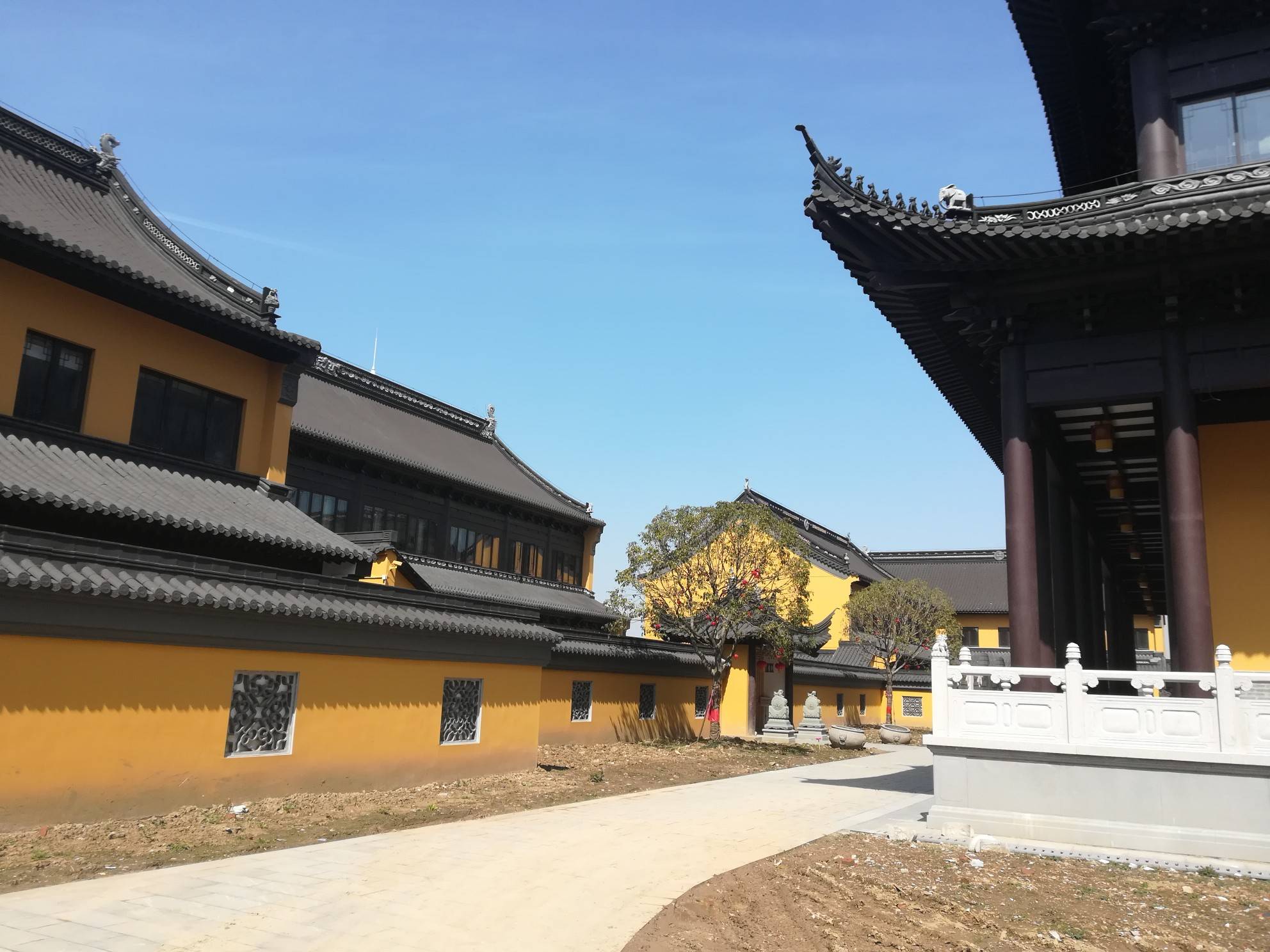 海会寺初具规模,气势恢宏,令人惊叹