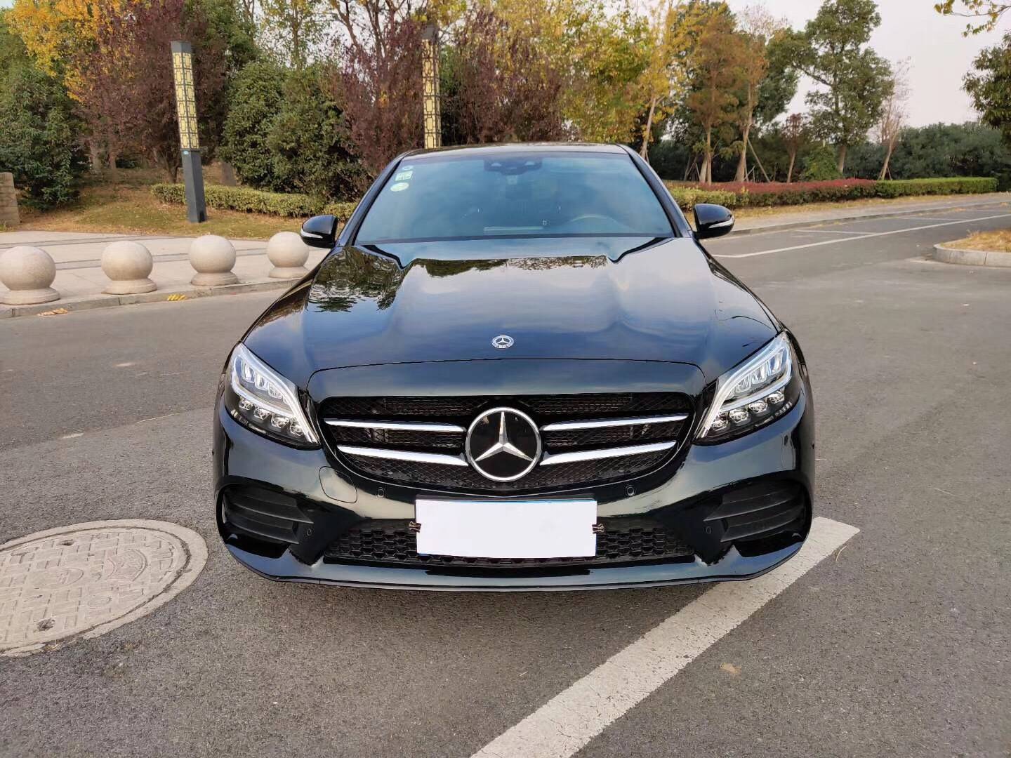 新到:2018年10月上牌奔驰c260  新到:2018年10月上牌奔驰c260,6500