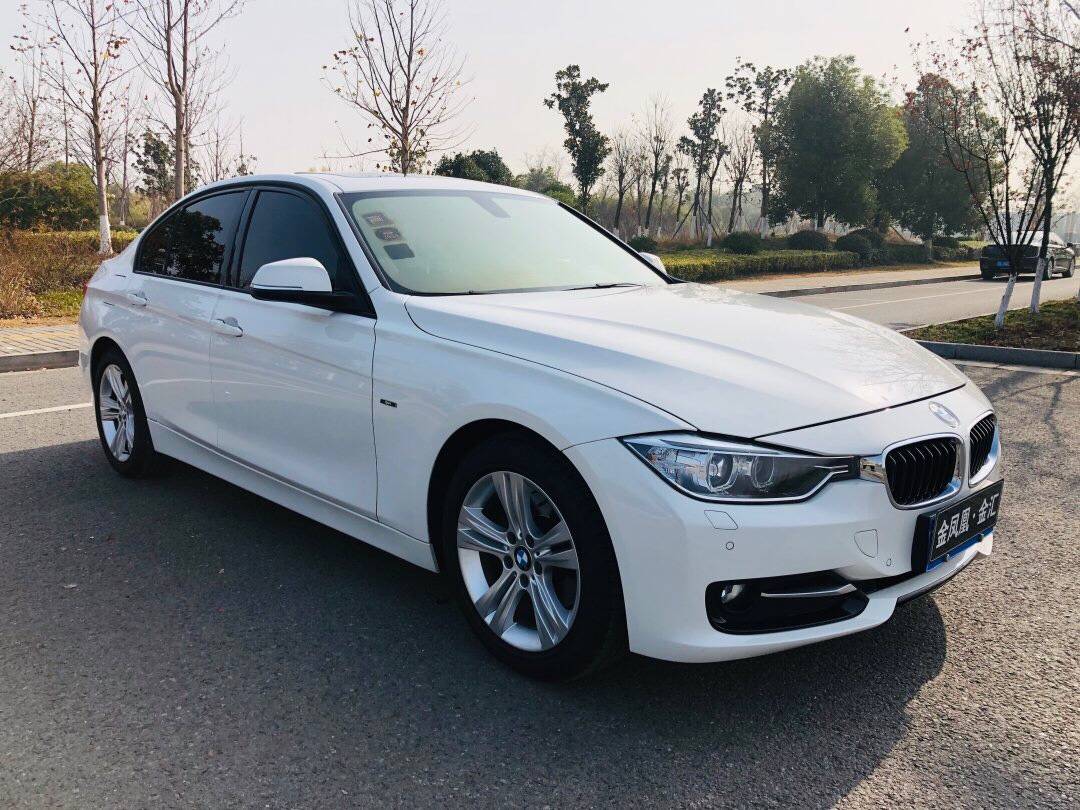 车辆信息2015款宝马3系316i运动设计套装