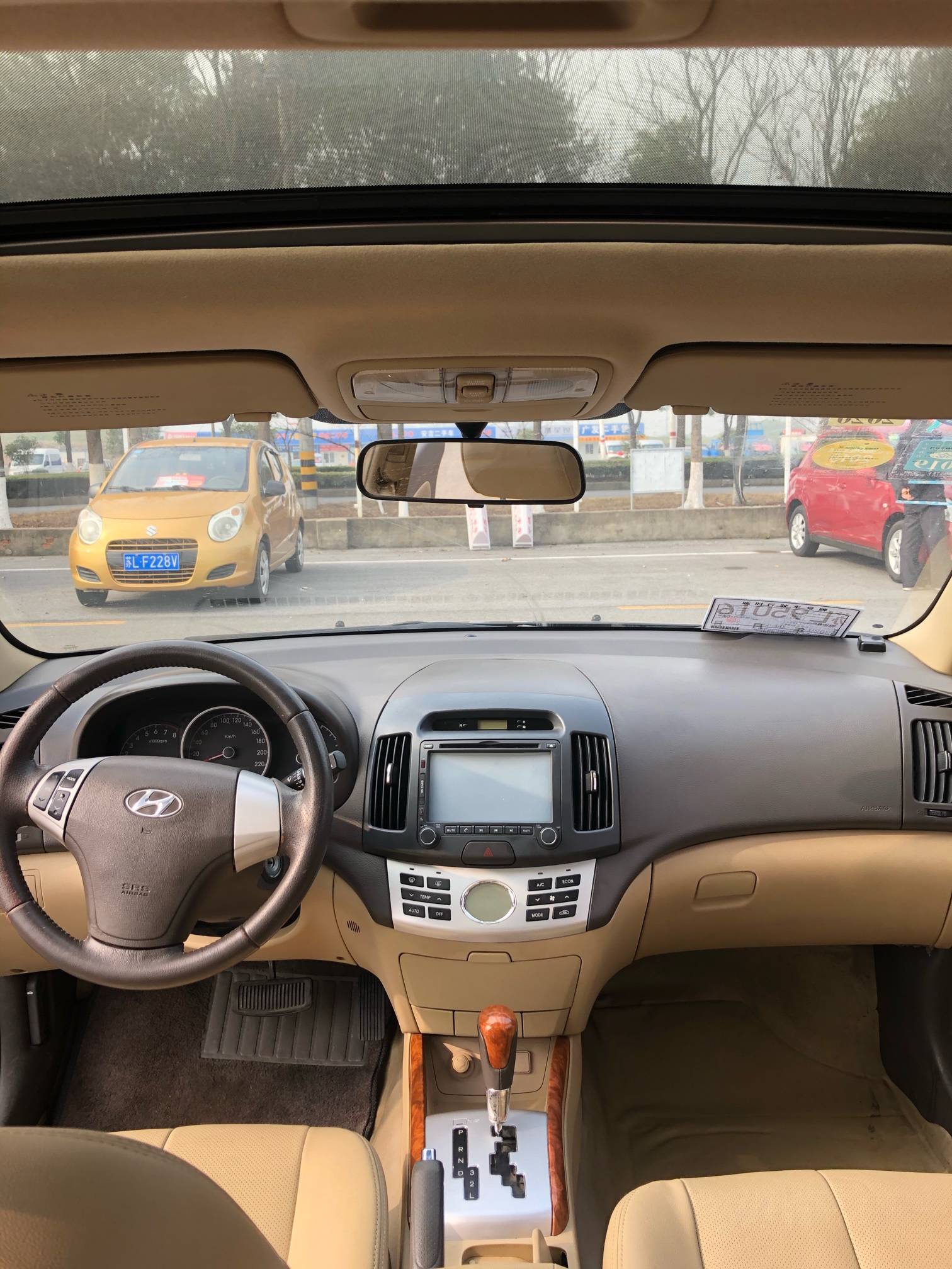 低价出售2009年自动档现代悦动