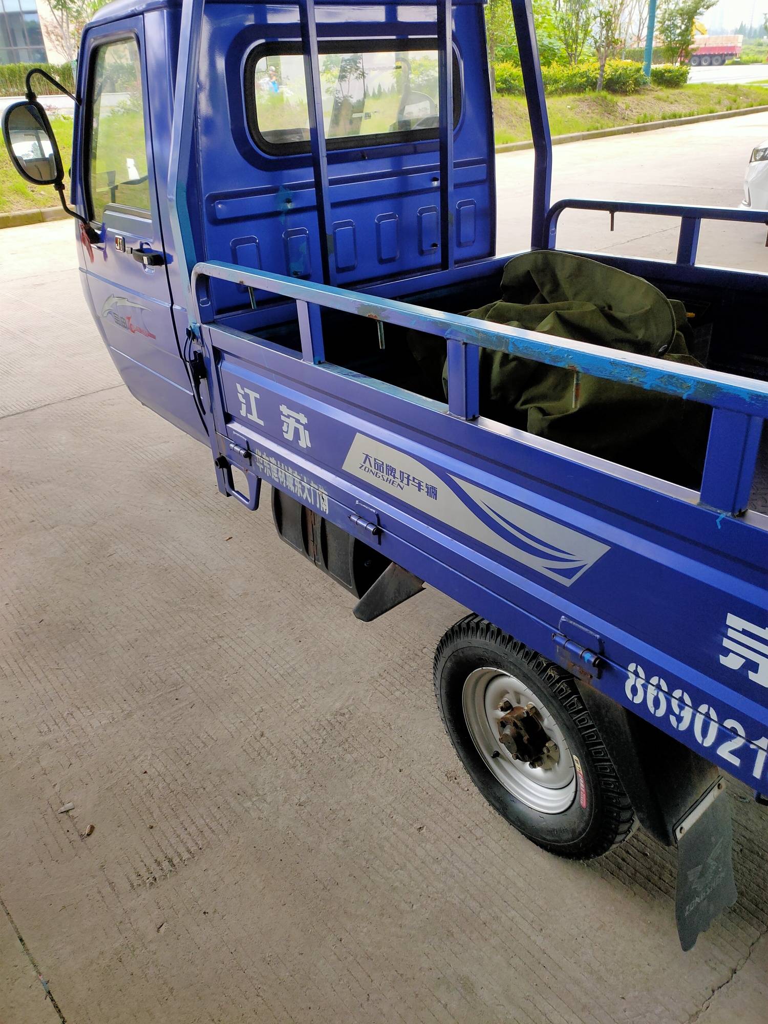 正三轮摩托车出售