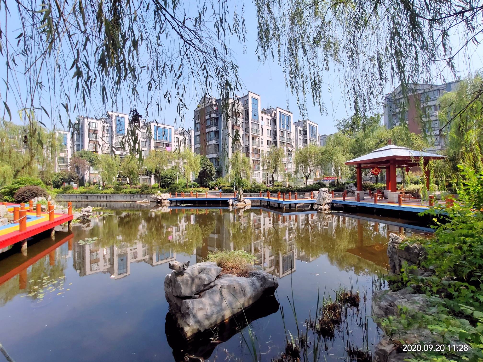 秋中午下的练湖新城