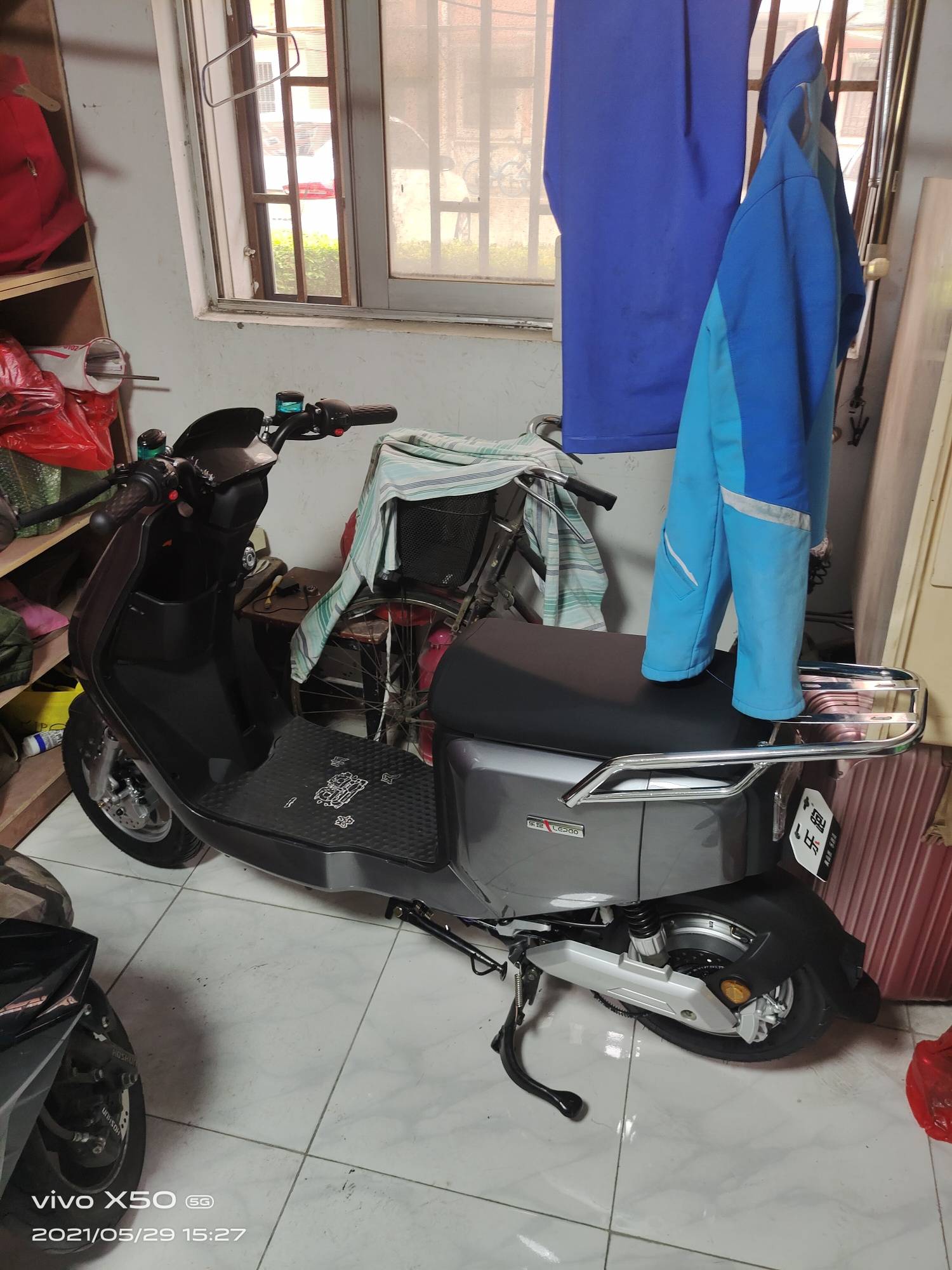 百分百新电动车转让