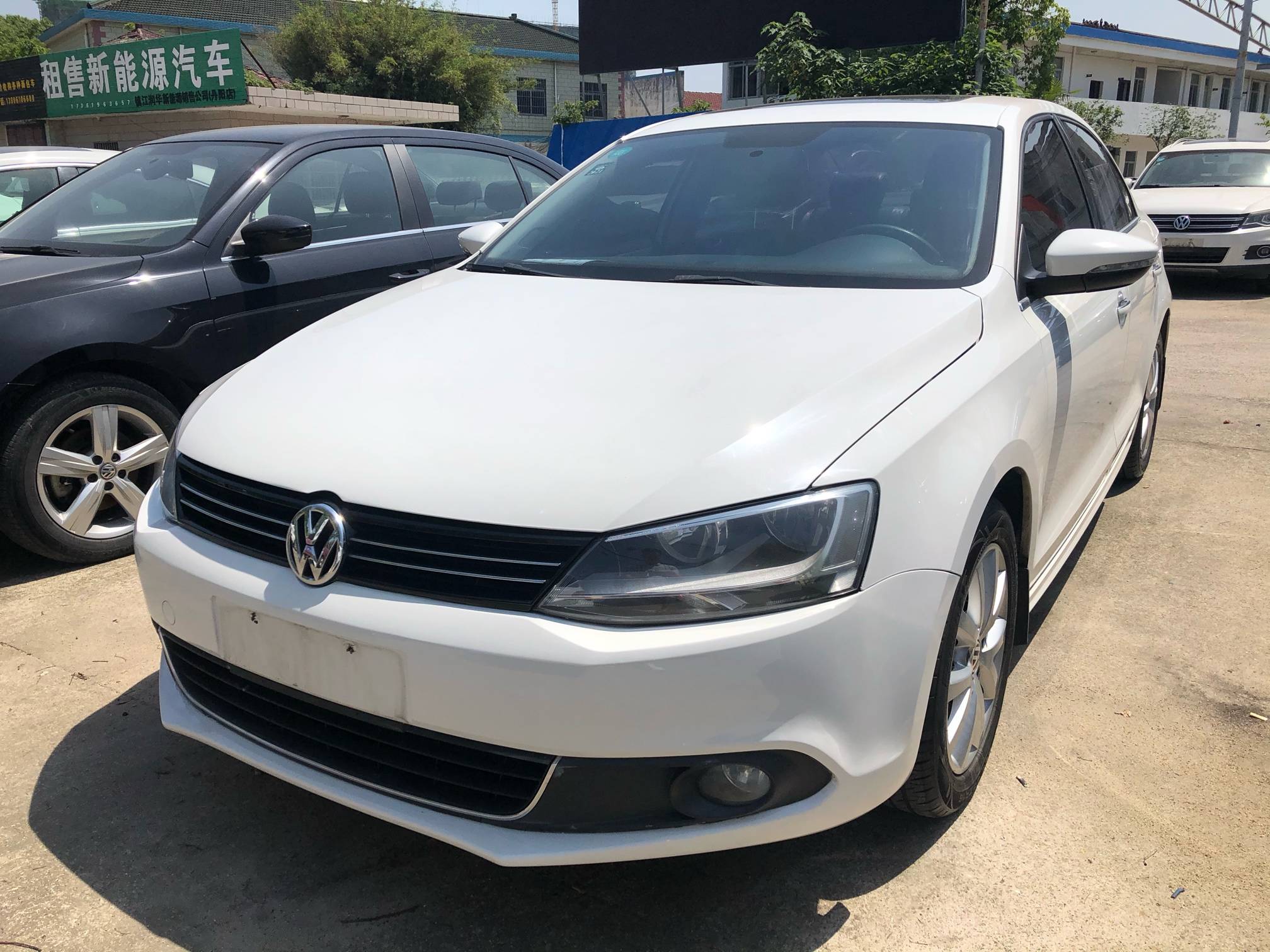 白色大众速腾转让