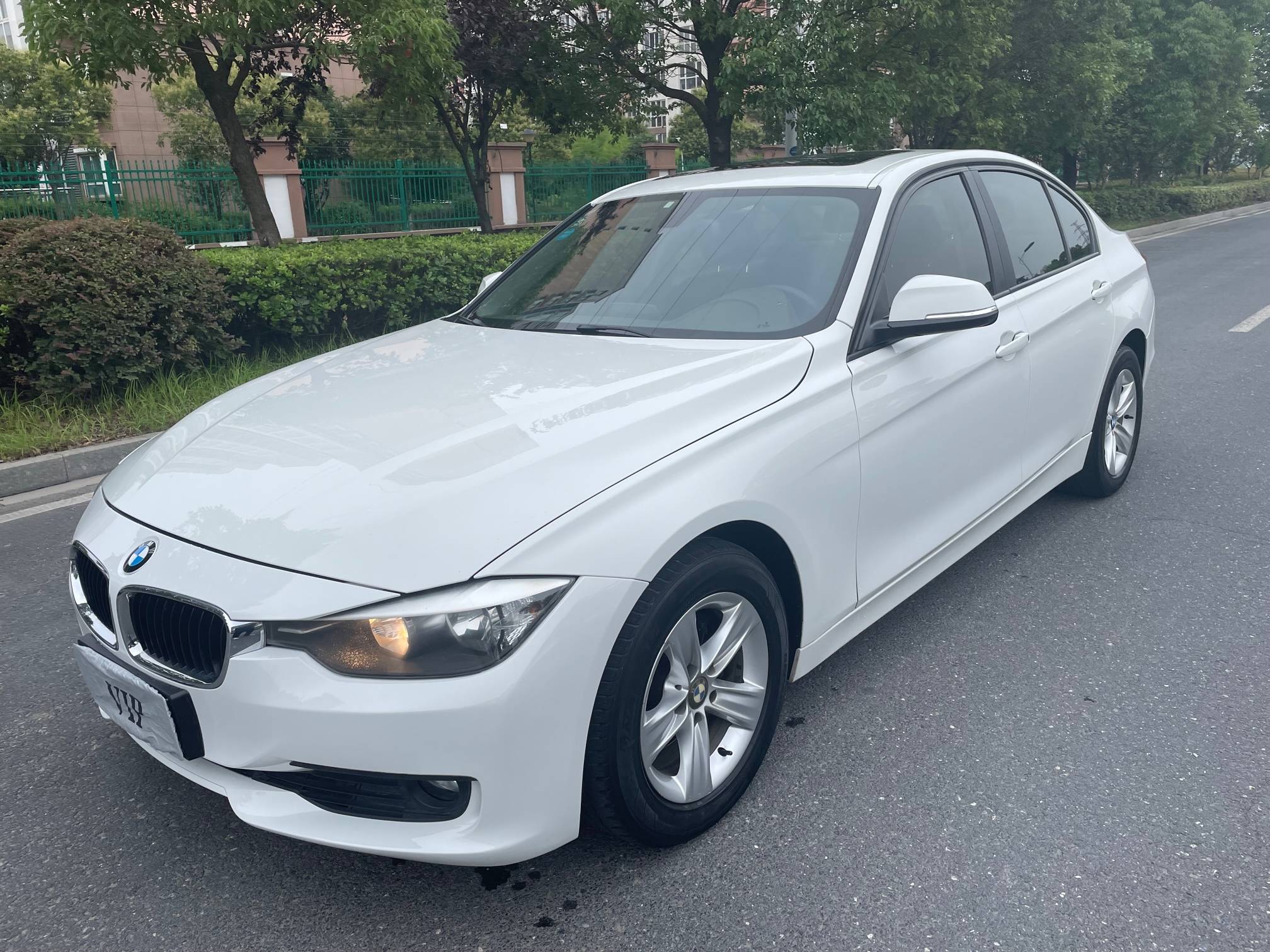 白色宝马320i转让