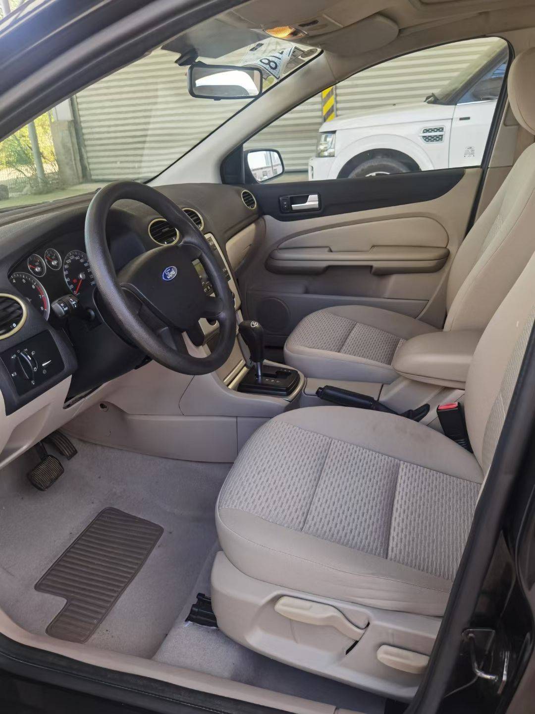 拿下08年自动天窗高配经典福克斯真皮座椅内饰崭新原厂cd9万公里一手